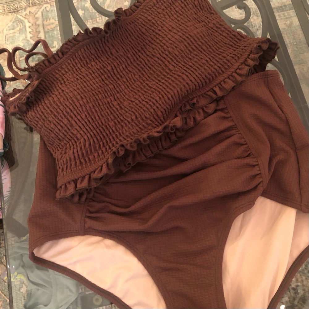 Kortni Jeane Swimsuit 2 pc Sz Large Brown